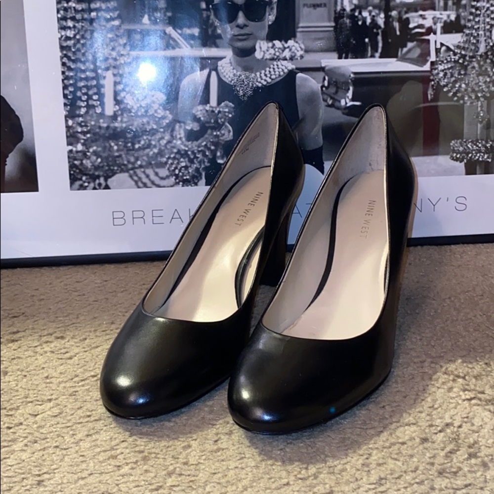 Nine West Gillyanr Leather Block Heels